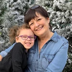 Meet your Posher, Carla